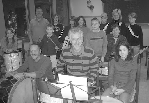 20070203 - De Jonge Kunstminnaars starten met drumband