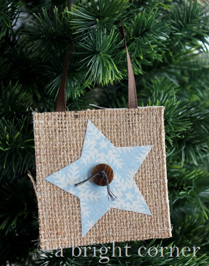 A Bright Corner: Burlap Christmas Ornaments Tutorial Burlap Christmas Star ornament - A Bright Corner: Burlap Christmas Ornaments Tutorial