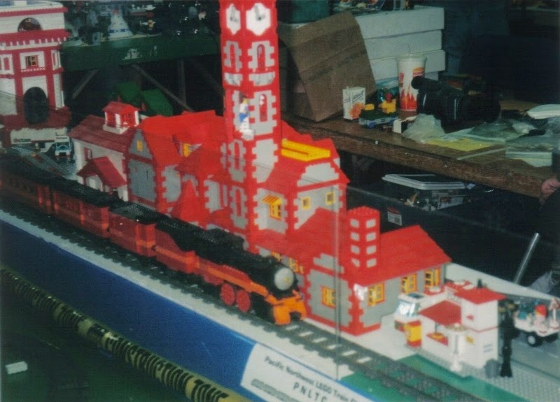 [13-Pacific-Northwest-Lego-Train-Club%255B2%255D.jpg]
