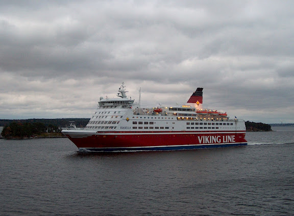 Ferry rendezvous at sea