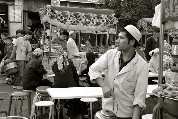 Urumqi - Marché de rue, cuisinier