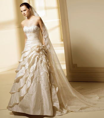 Modelo Manila - Colección Ruffles - La Sposa 2008
