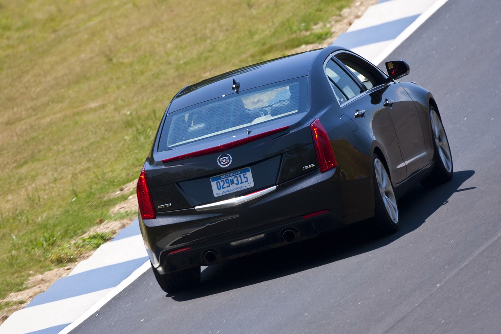 [2013-Cadillac-ATS-72%255B2%255D.jpg]