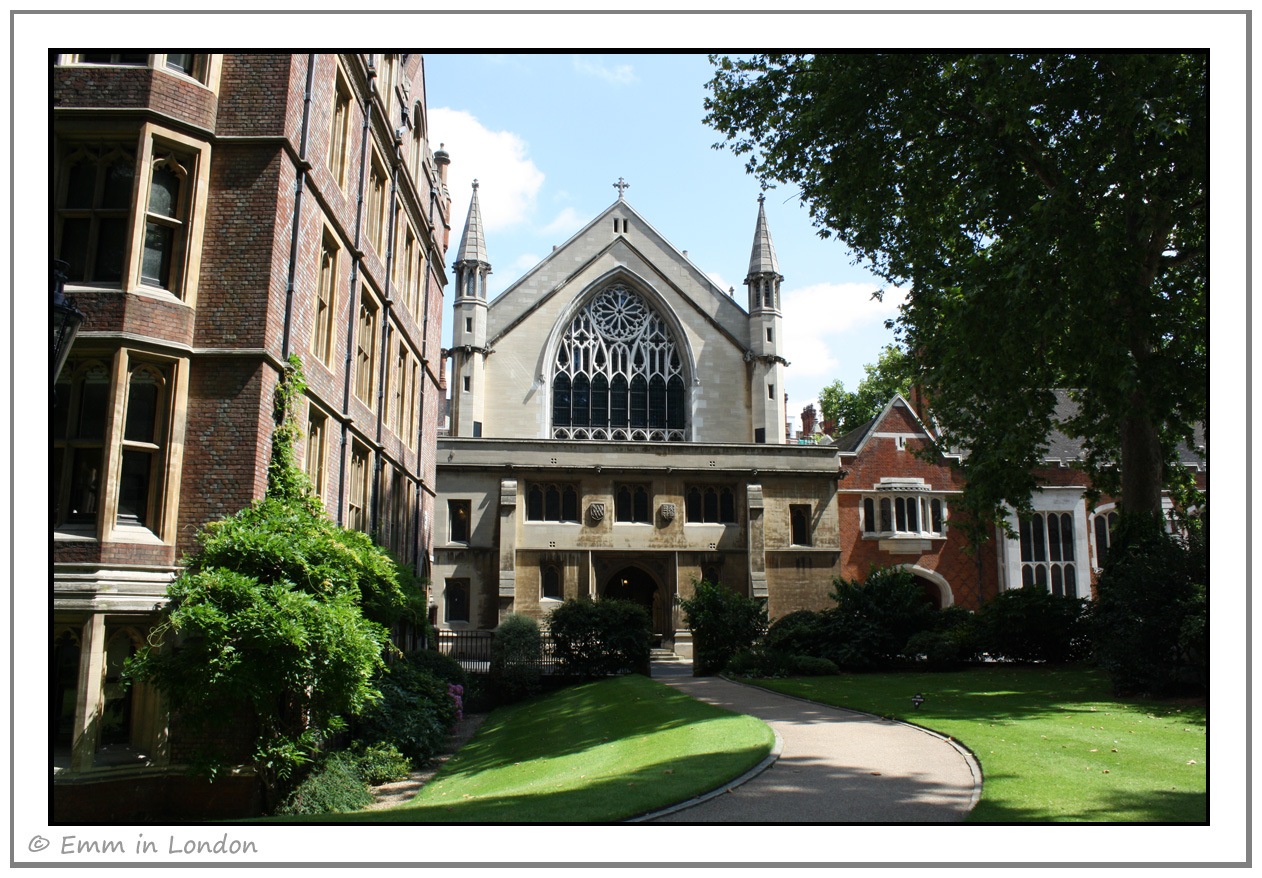[Lincoln%2520Inn%2520Chapel%255B3%255D.jpg]
