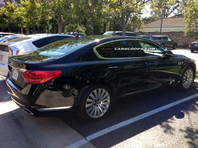 Kia-Quoris-CarscoopS-3 Kia-Quoris-CarscoopS-3
