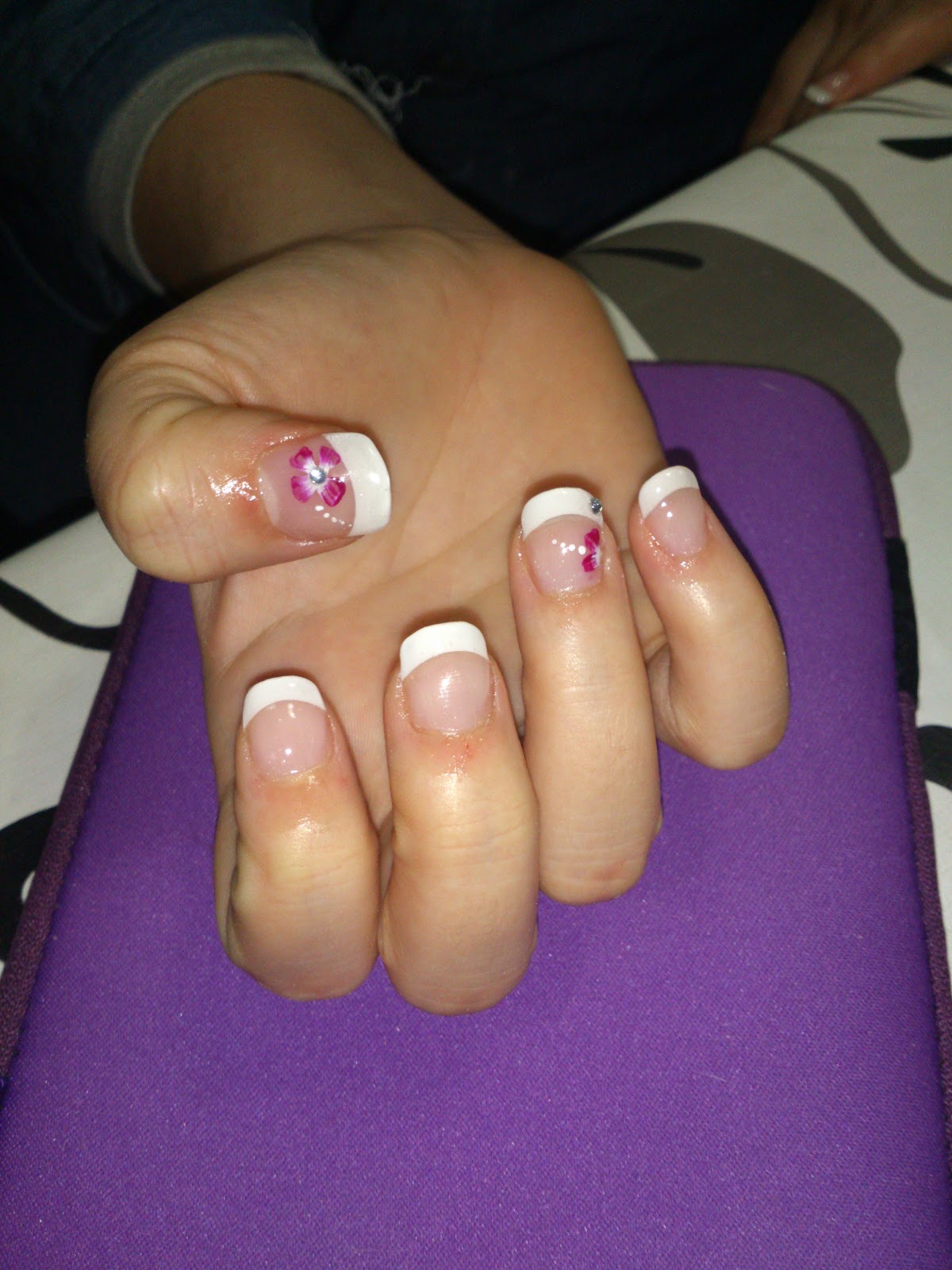 uñas de gel cortas