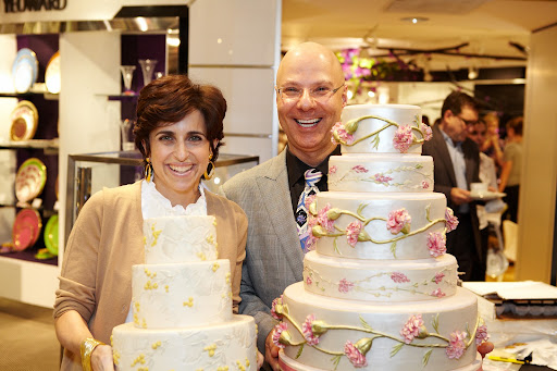 Myself, Ron Ben Israel and two of his gorgeous cakes. Myself, Ron Ben Israel and two of his gorgeous cakes.