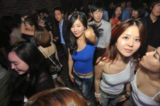 [south-korea-night-clubs-016%255B2%255D.jpg]