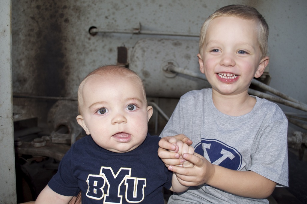 [BYU%2520Family%2520picture%2520009%255B4%255D.jpg]