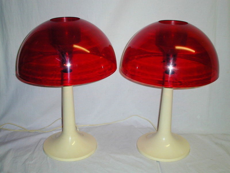 [red-mushroom-lamps13.jpg]