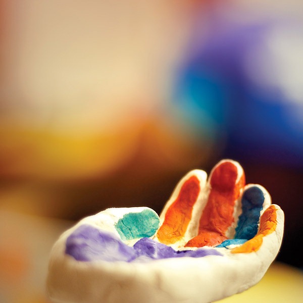 [colorful-hand%255B5%255D.jpg]