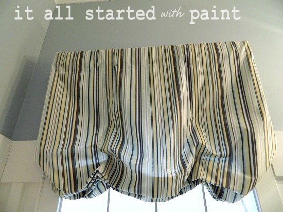 [Powder%2520Room%2520Makeover%2520Relaxed%2520Balloon%2520Shade%25201%255B4%255D.jpg]