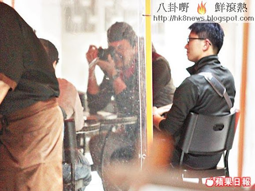 趁不用拍戲，發哥昨日聯群結隊四處獵影。