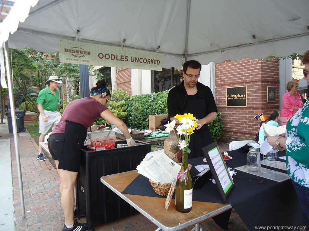 [Biscuit%2520Fest%25202012%2520007%255B9%255D.jpg]