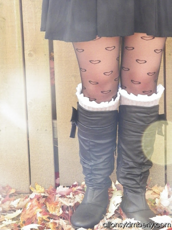 Refashion An Old Sweater into Leg Warmers/Boot Socks | allonsykimberly.com Refashion An Old Sweater into Leg Warmers/Boot Socks | allonsykimberly.com