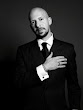 Neil Strauss