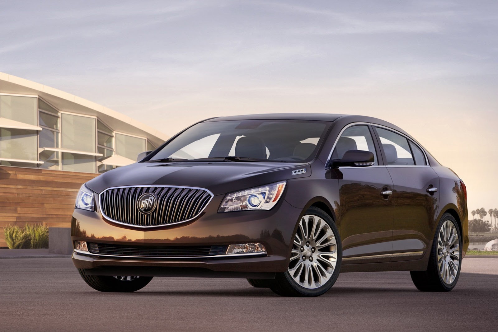 2014-Buick-LaCrosse-4[2].jpg
