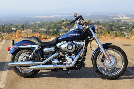 [2012-Harley-Davidson-Dyna-Super-Glide%255B2%255D.jpg]