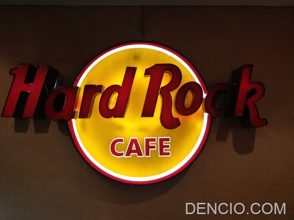 Hard Rock Cafe Makati 02