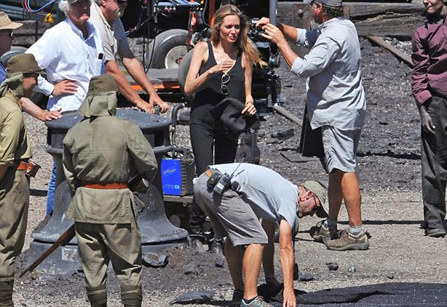 Képek Ausztráliából Angelina Jolie új háborús filmjének forgatásáról 08