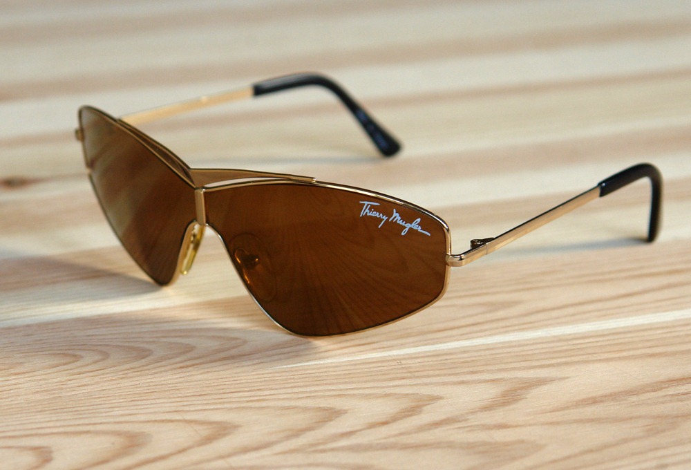 [mugler-01%255B6%255D.jpg]