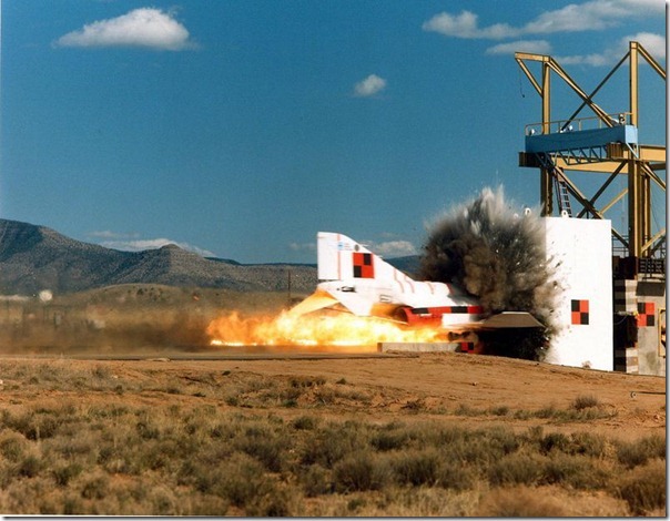 Teste de colisão com um ônibus espacial (2)
