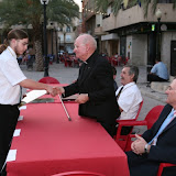 Entrega de nombramiento por nuestro cura párroco.