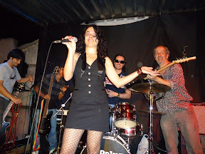 Thelma Rosa e Banda Diróki.jpg