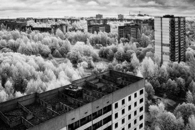 Menace on the horizon: From the series “Chernobyl’s Zone of Alienation” by photographer Darren Nisbett. Photo: Darren Nisbett / independent.co.uk
