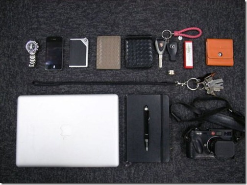 what_men_carry_in_their_pockets_640_47