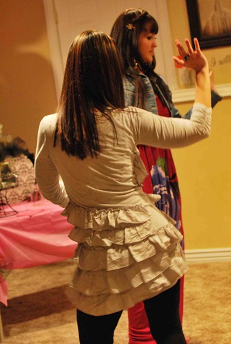[Vivian%2520dancing%25202%255B3%255D.jpg]