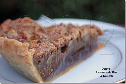 Old Fashioned Pecan Pie slice side copyright 1