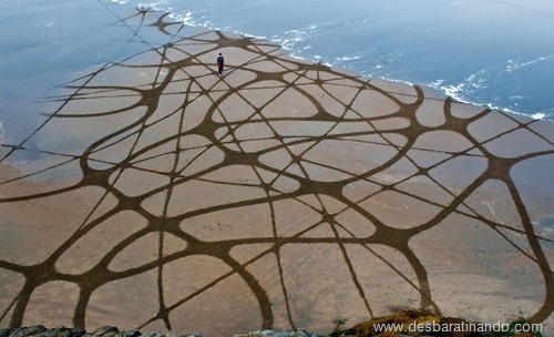 desenhando na areia desbaratinando  (35)