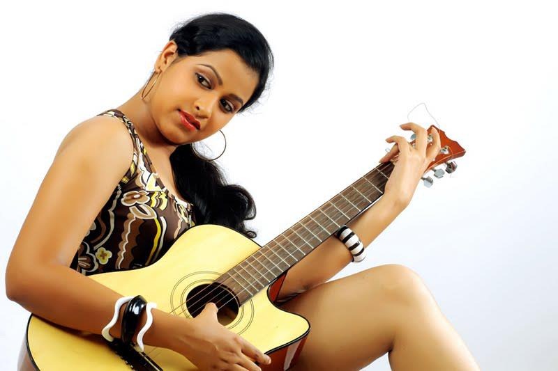 [actress%2520sadhika%2520very%2520sexy%2520pic%255B2%255D.jpg]