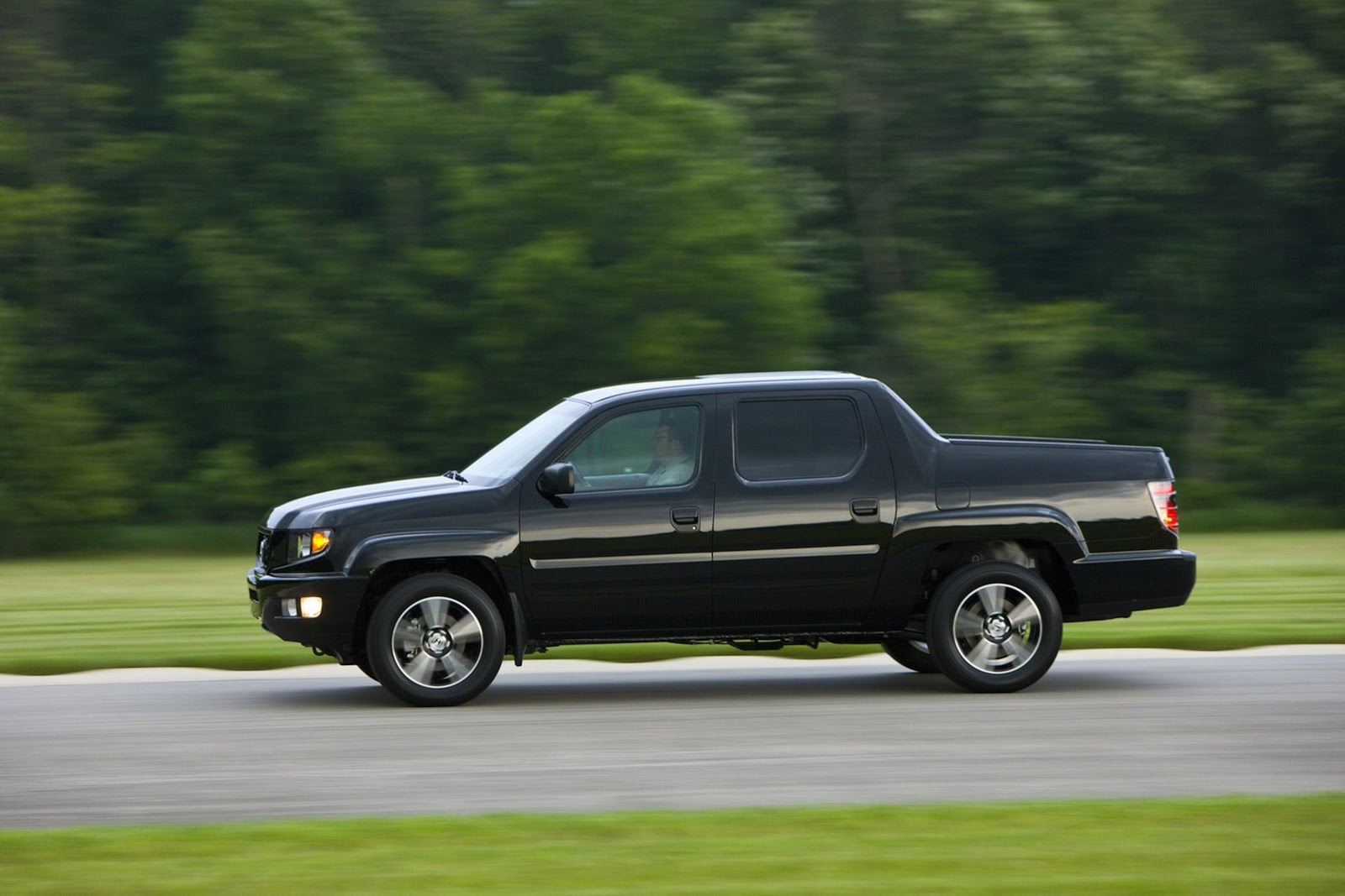 [13_2014_Ridgeline_Sport%255B2%255D.jpg]