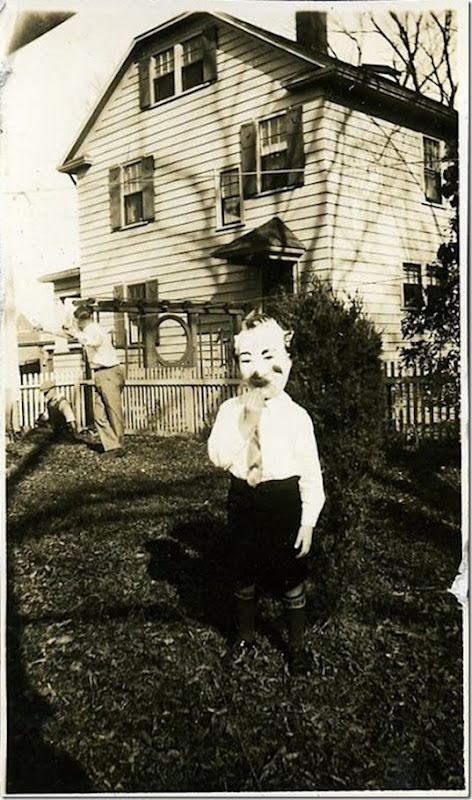 creepy-black-white-photos-9
