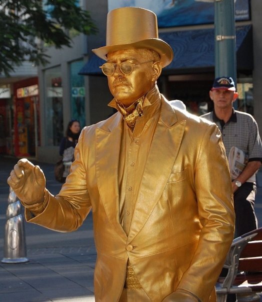 [street_mime%255B3%255D.jpg]