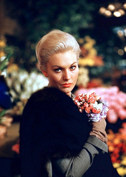 vertigo-1958-012-madeleine-bouquet_590