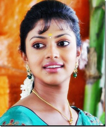 amala_paul_new_still