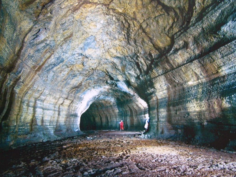 manjanggul-lava-tube-7