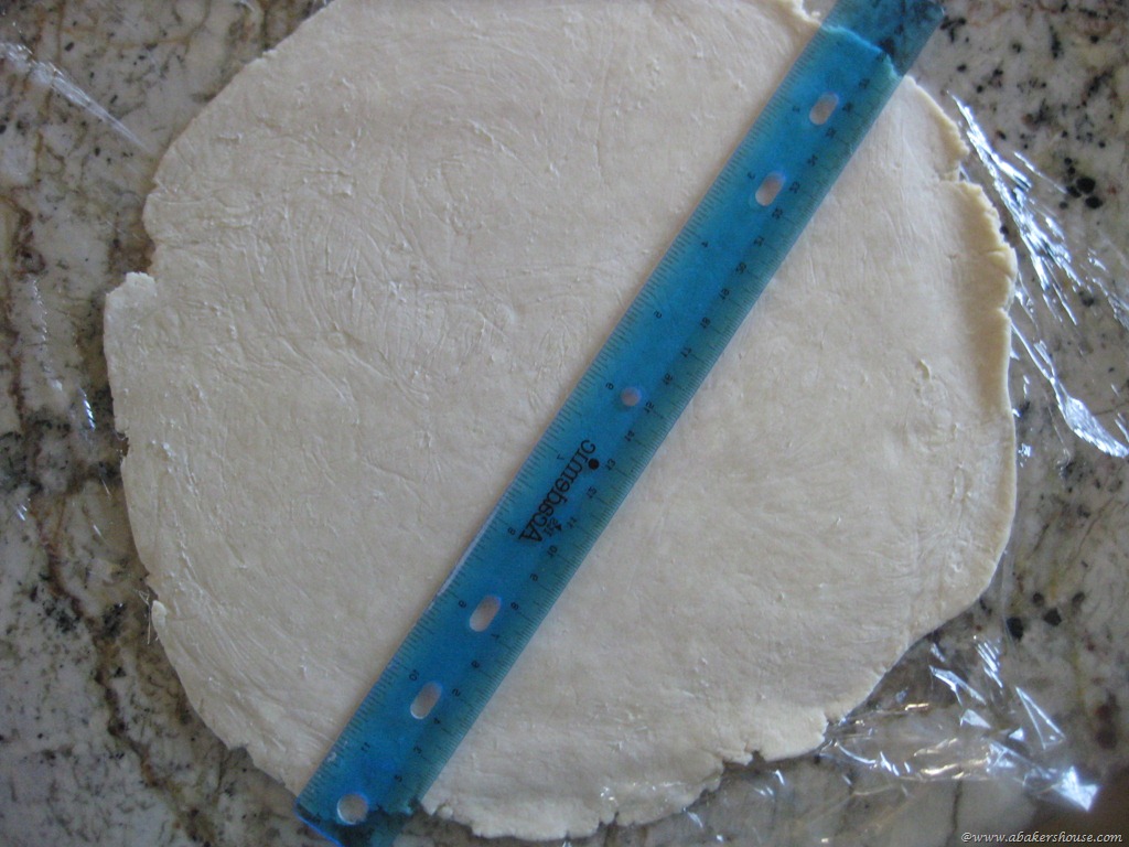 [roll%2520out%2520dough%255B7%255D.jpg]