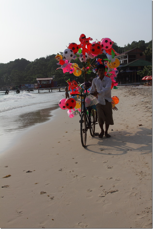 Balloon vendor on Serendipity Beach, Sihanoukville