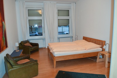 Thurs apartment room