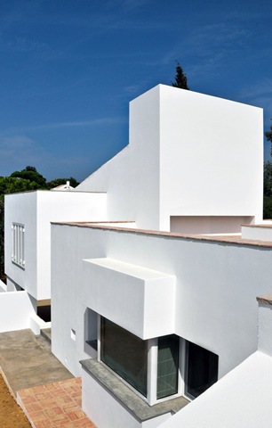 [fachada-chalet-Casa-da-Atalaia-S3-arquitectos%255B5%255D.jpg]