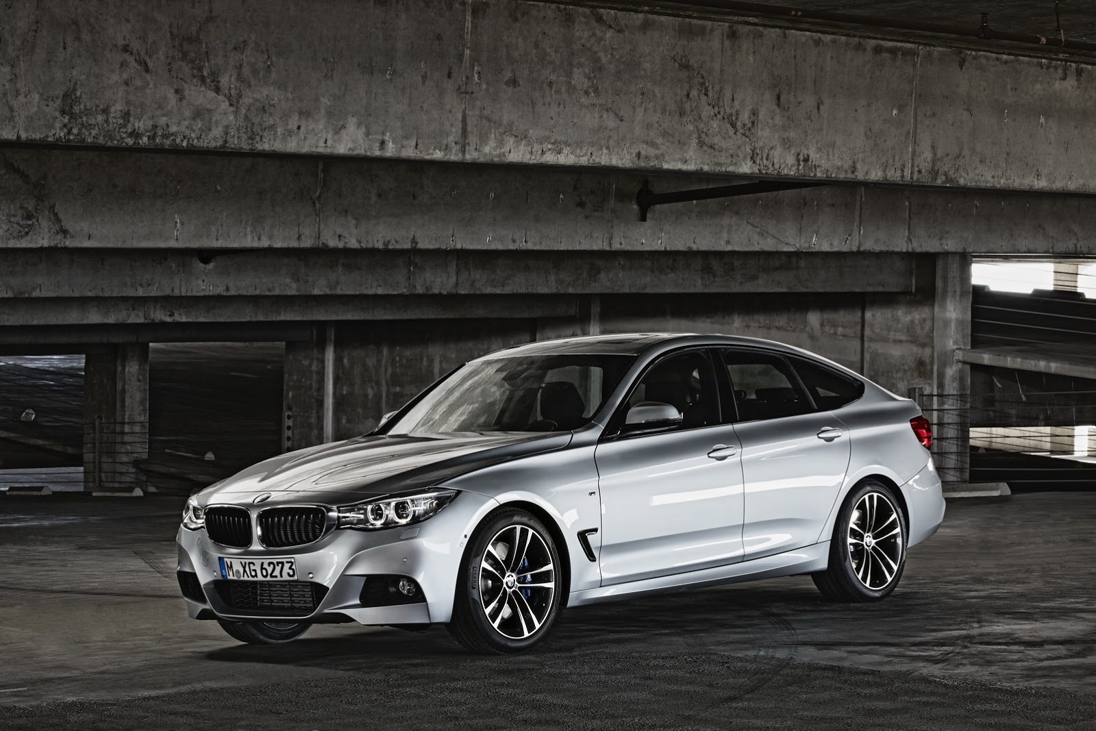 BMW-3-GT-CarScooP51[2].jpg