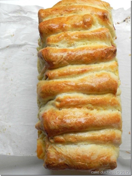 pull-apart-bread-twelve-loaves-september-2 pull-apart-bread-twelve-loaves-september-2