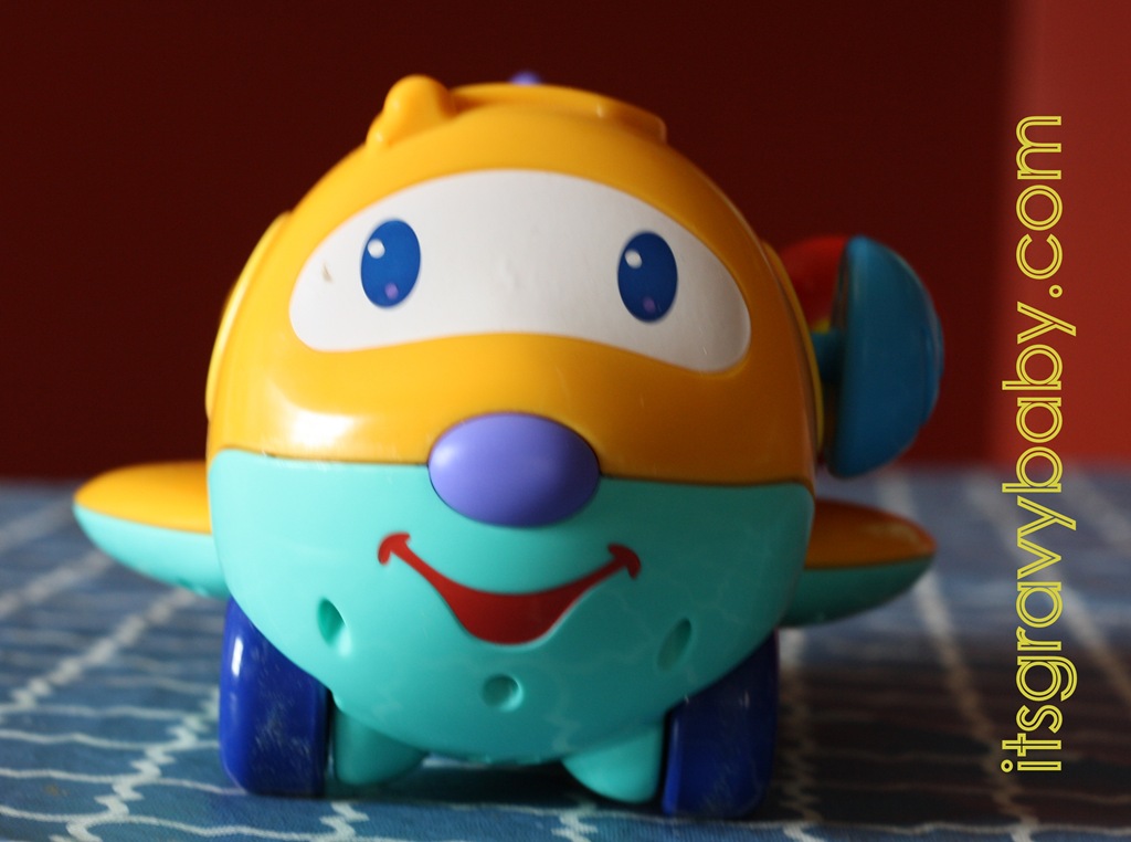 [Bright-Starts-Peek-a-Zoom26.jpg]