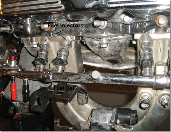 Jeep_2.5_liter_4-cylinder_engine_chromed_i