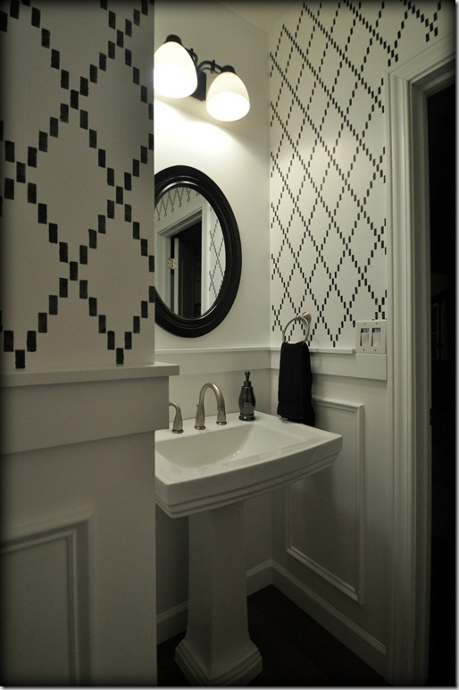 Stenciled Powder Room Black and White, molding