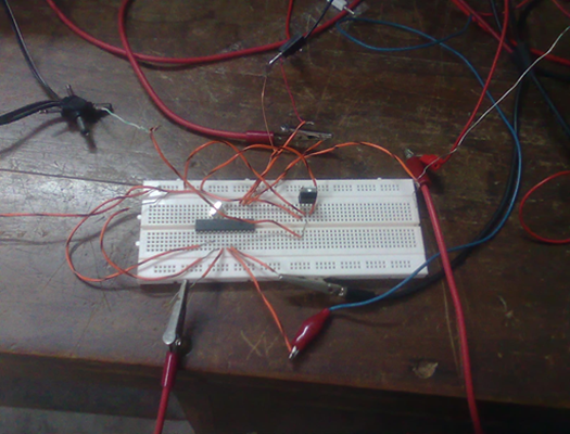 Real circuit connection in bread-board